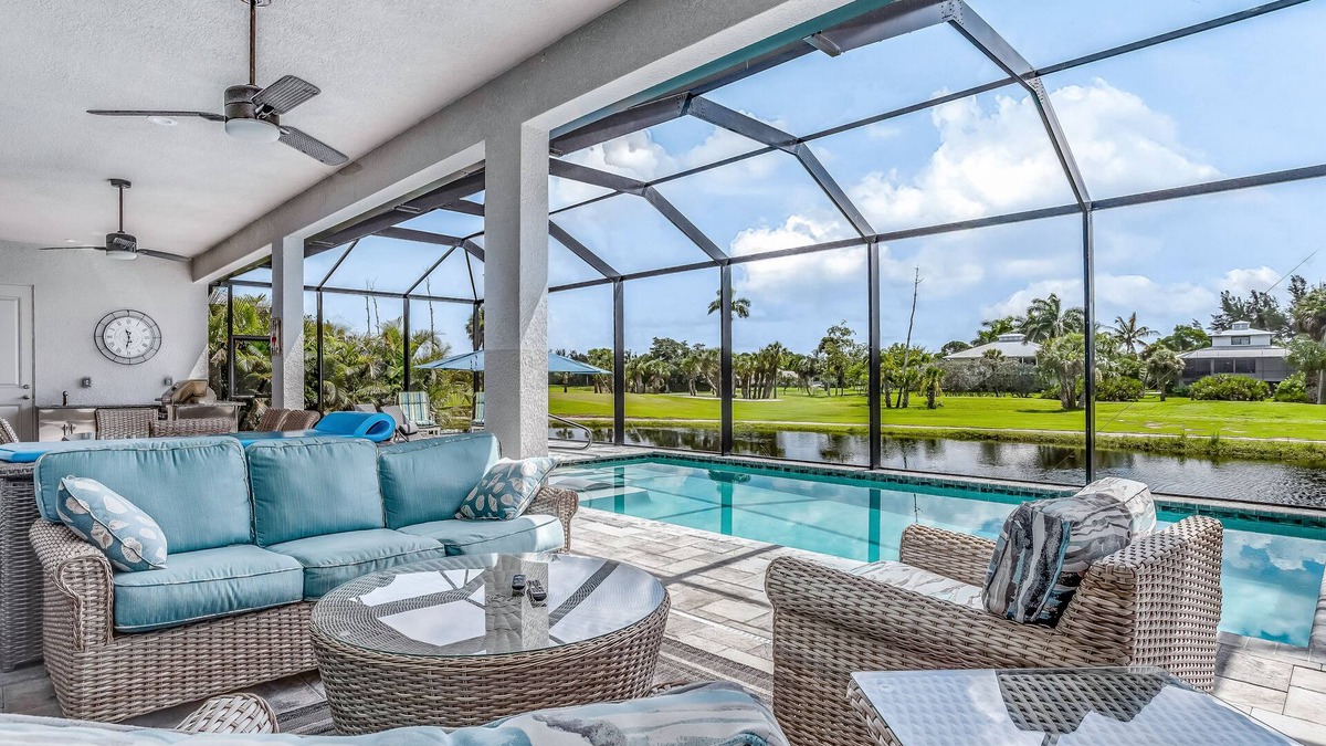 Alden Pines House | Sophisticated home with private pool & fast WiFi - walk & ferry to attractions