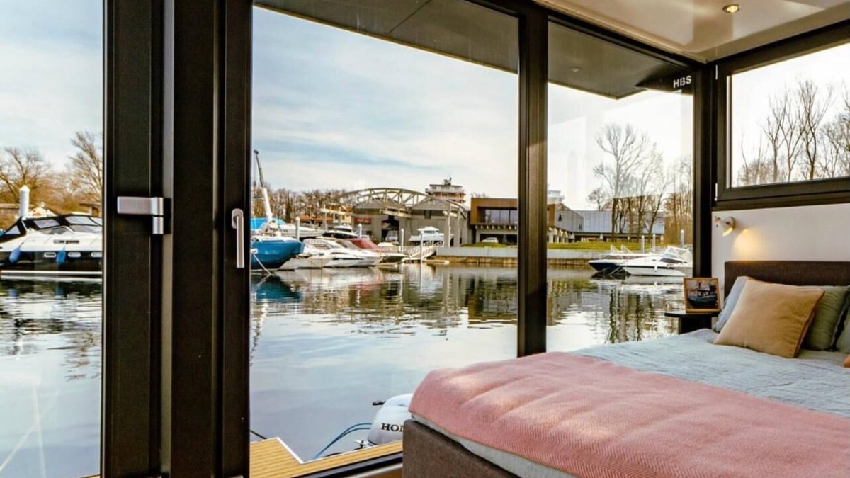 Angera Boat Rental | Sopra L'acqua - Houseboat