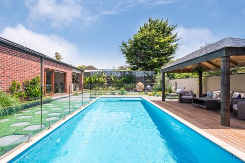 Sorrento House | Sorrento Serenity - Luxe Pet friendly with Pool