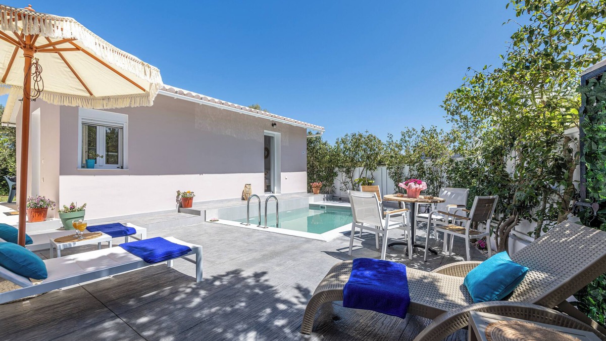 Neromilos Villa | Soso's Garden House with Pool