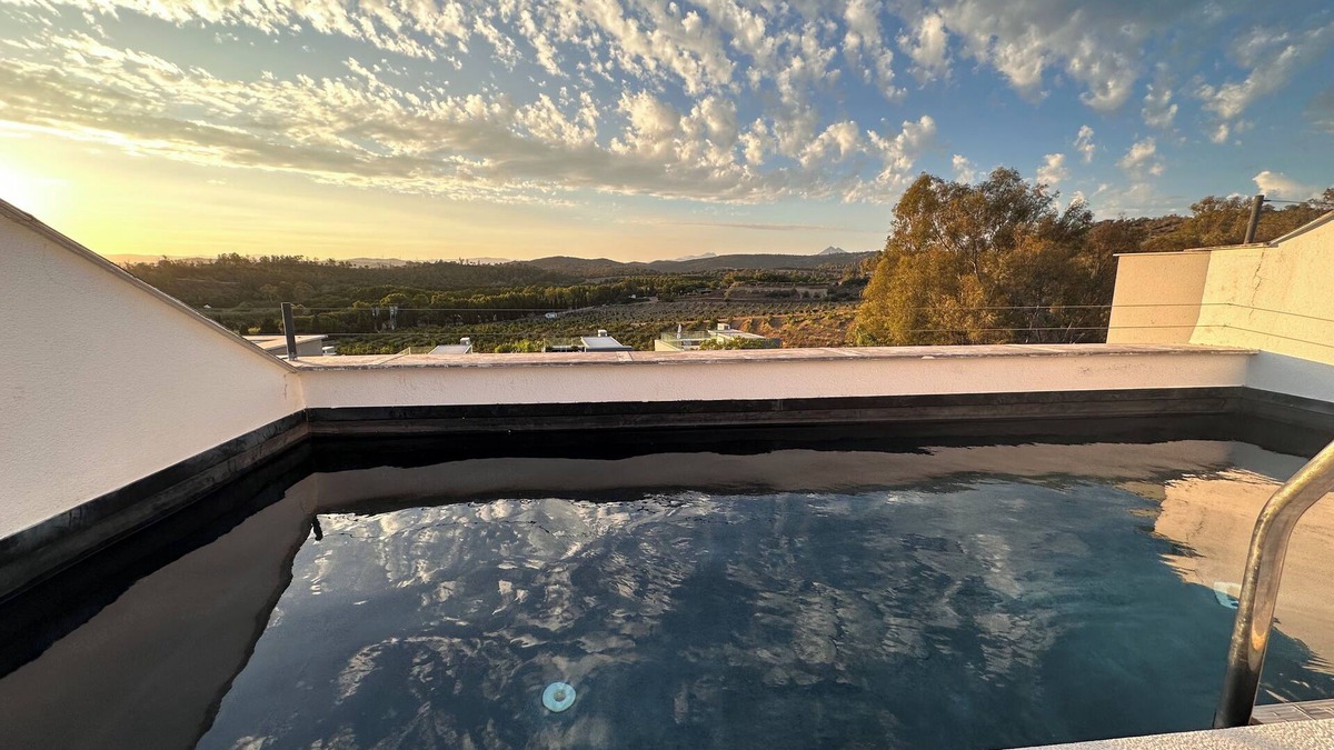 San Roque House | Sotogrande architectural gem with stunning roof-top pool