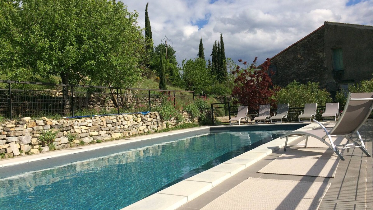 Balazuc Cottage | South Ardeche, Balazuc listed site, charming gîte La Maison des Vignes swimming pool