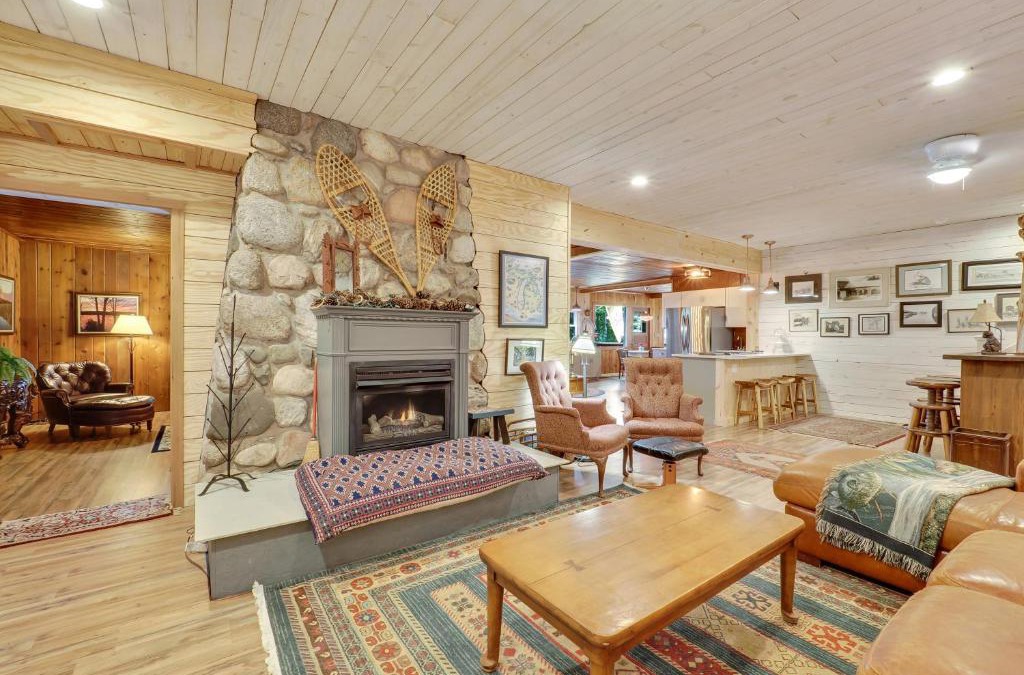 East Jordan House | South Arm Shores