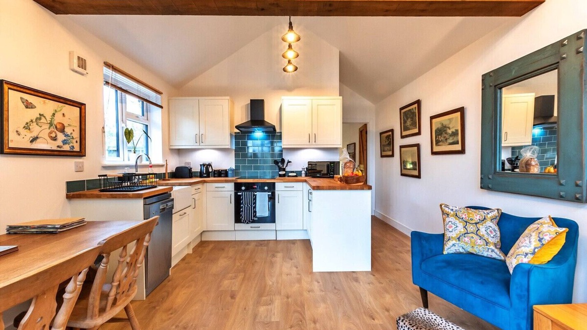 West Meon Ski Chalet | South Downs Lodge