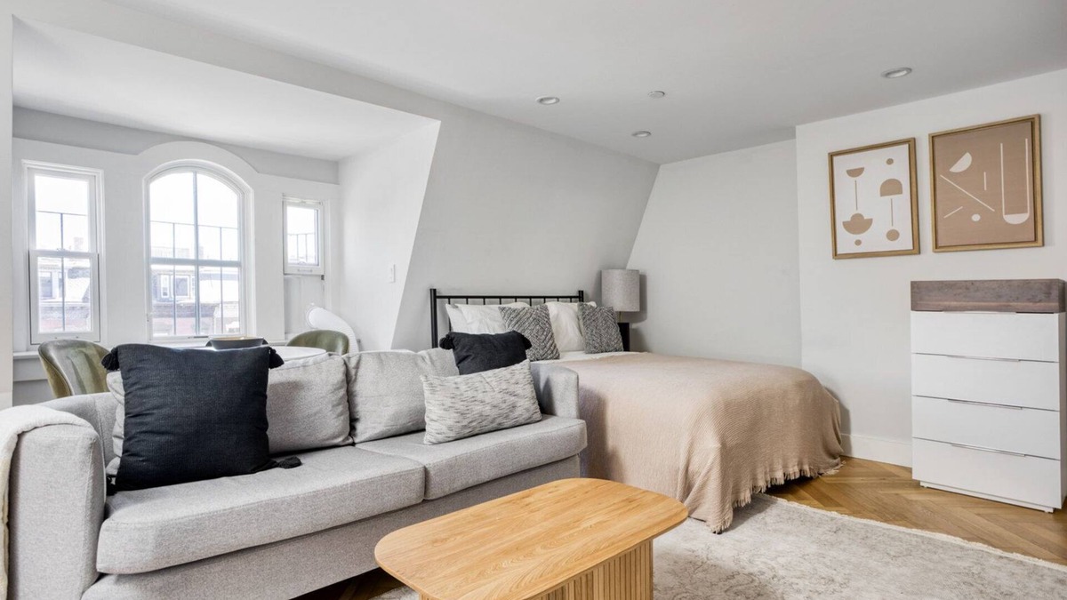 Columbus Apartment | South End Studio near T, Shops + Dining
