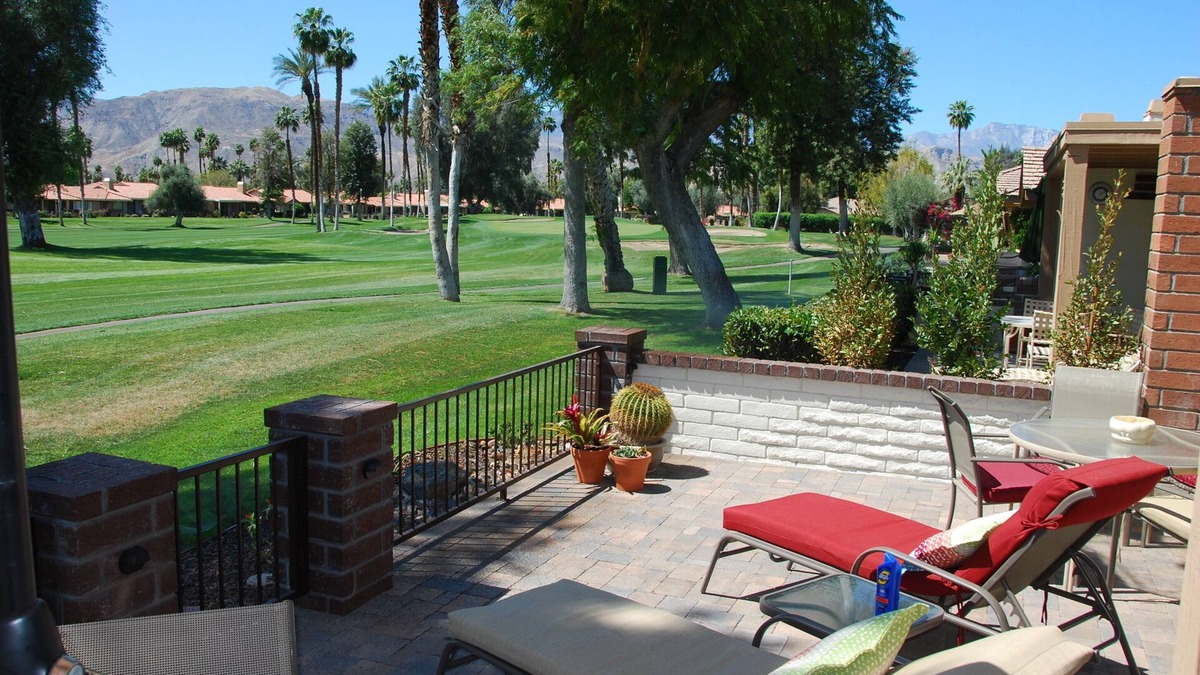 Park Palms House | South facing home at Monterey CC in Palm Desert