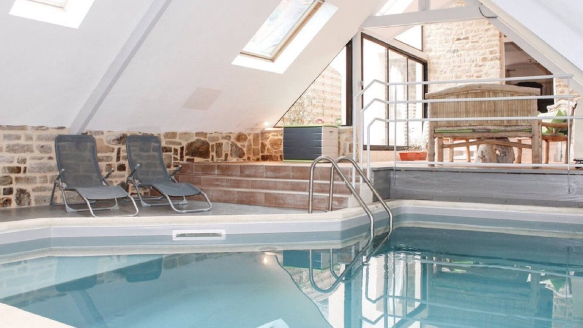 Quimper House | South Finistère house rental private indoor pool 7 people max