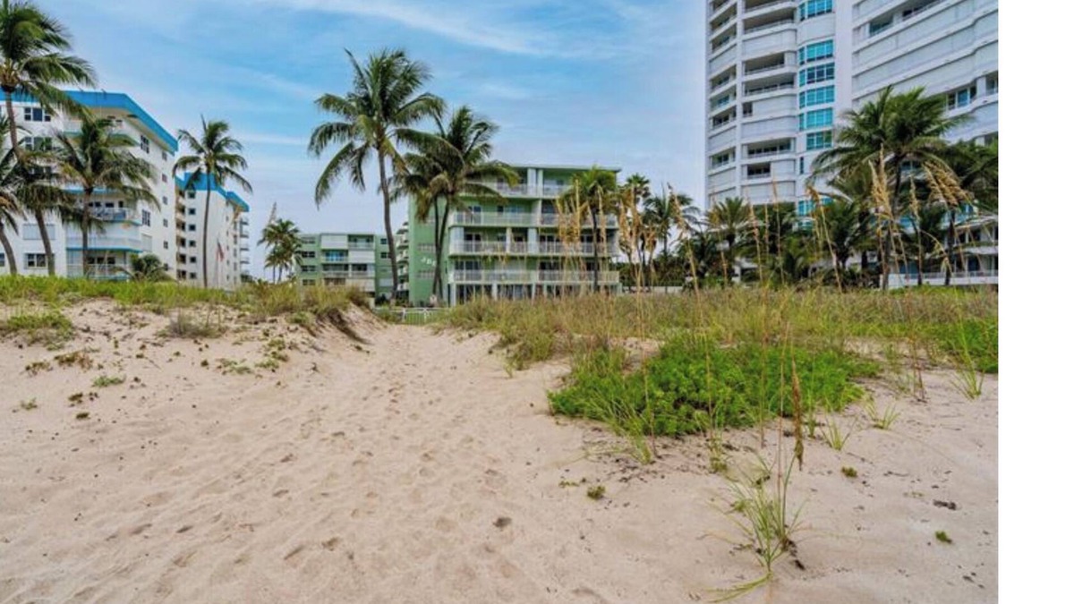 Bel Air Condo | SOUTH FLORIDA VACATION RENTAL. Work from home at the beach LOCATION LOCATION
