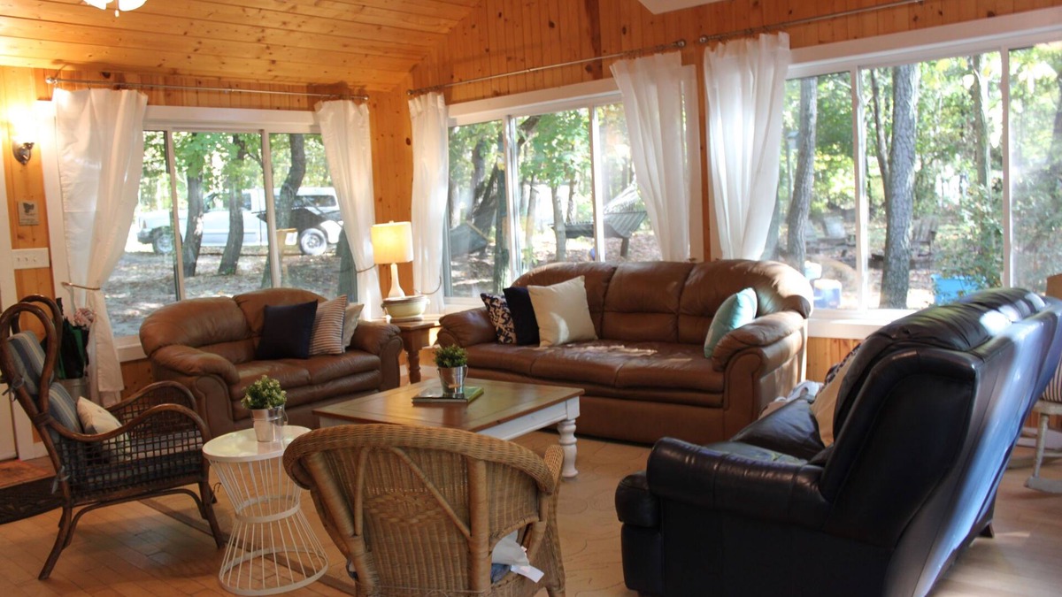 South Haven House | South Haven Dune Fun-Sleeps 12! Rents Year Round!-BlueShore Cottage & Guesthouse