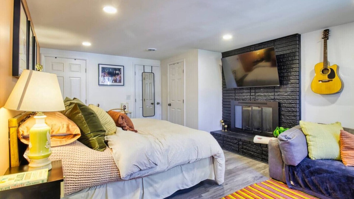Glencliff Apartment | South Nashville Gem `Cozy Private Suite`!