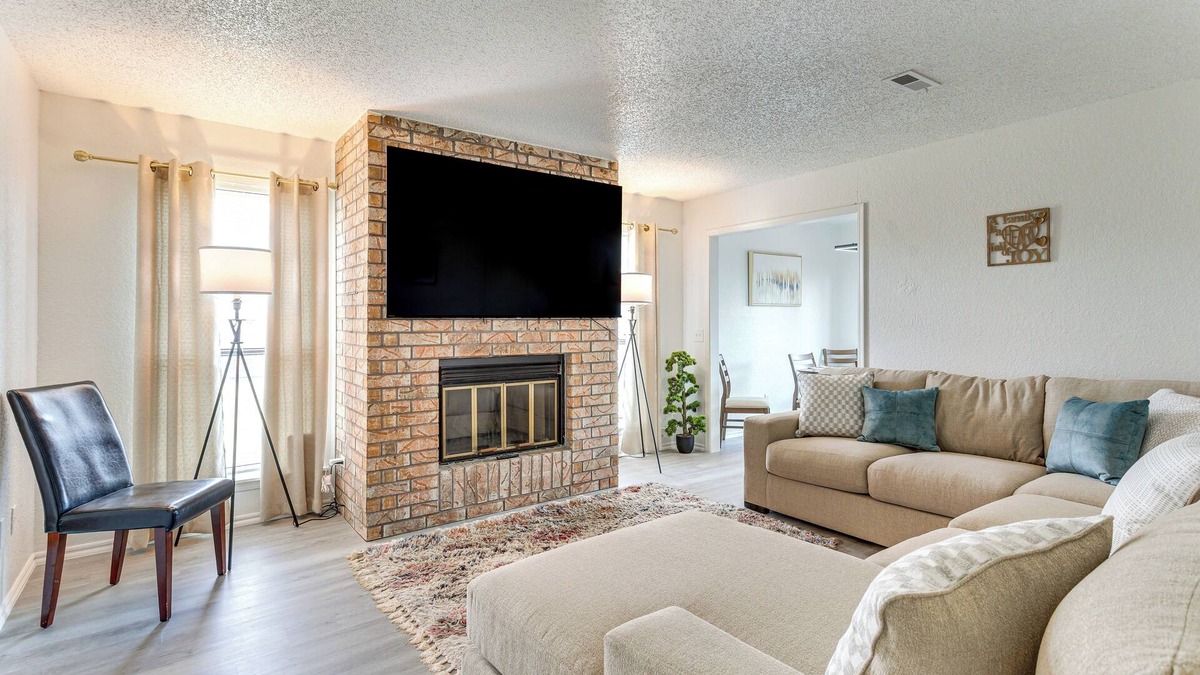 South Oklahoma City Cottage | South OKC Home w/Game Room: 18 Mi to OU Campus!
