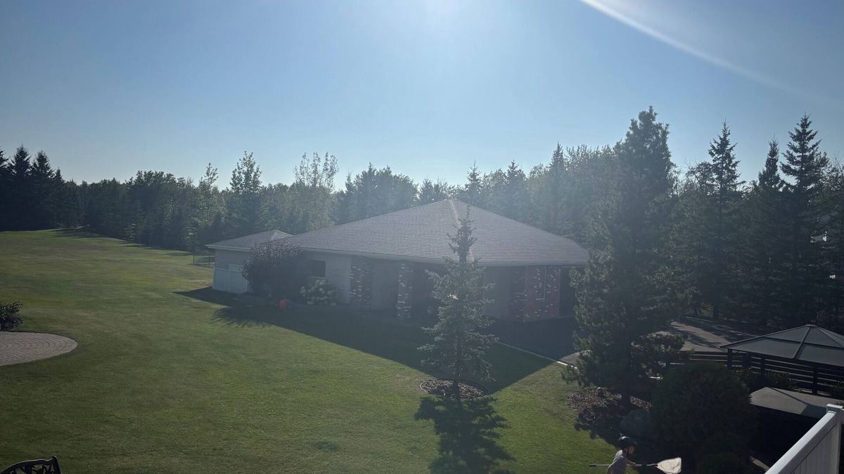 Sherwood Park Villa | South Park secluded private getaway