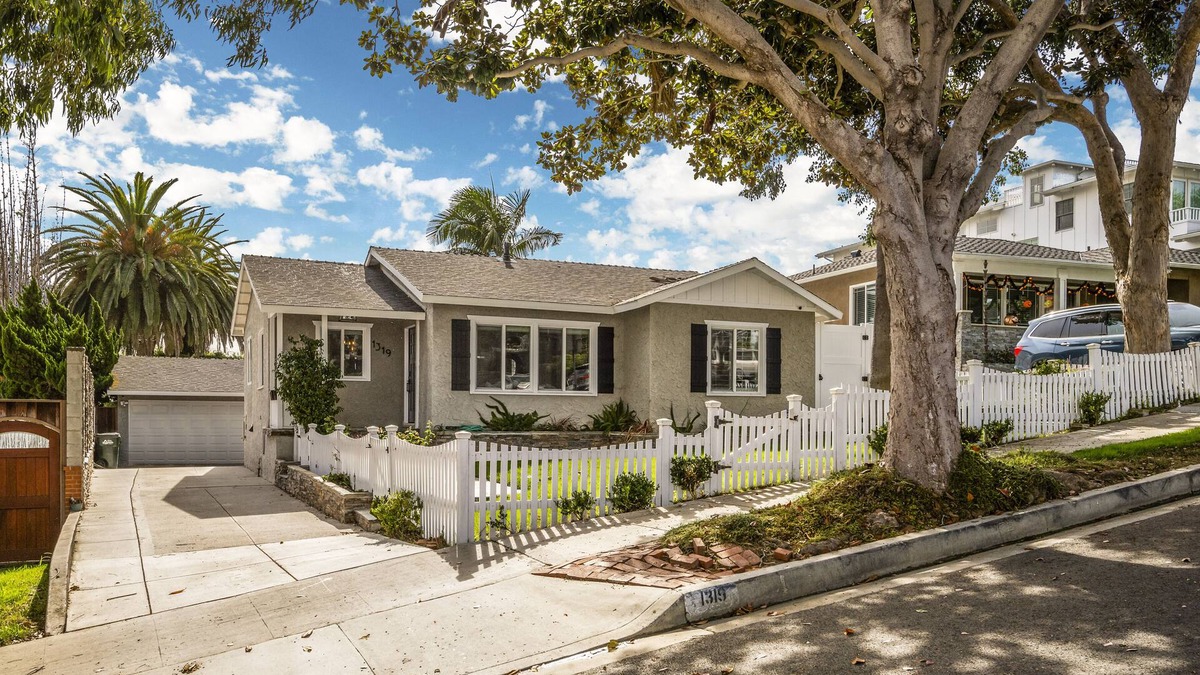 South Redondo House | South Redondo Beach Home with amazing heated pool!
