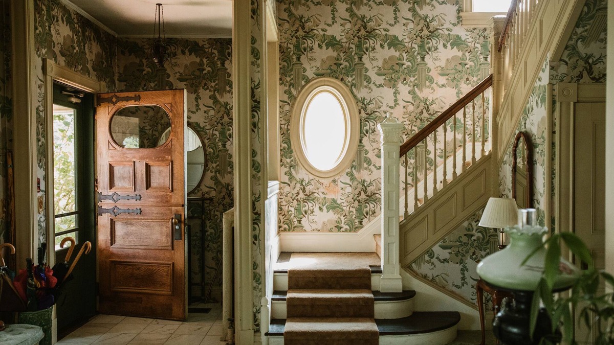 Bennington Hotel | South Shire