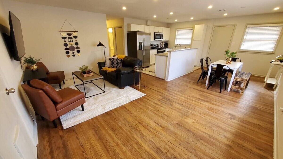 Wichita House | South Side Chic 3Br 1Ba 10mn to McConnell Spirit