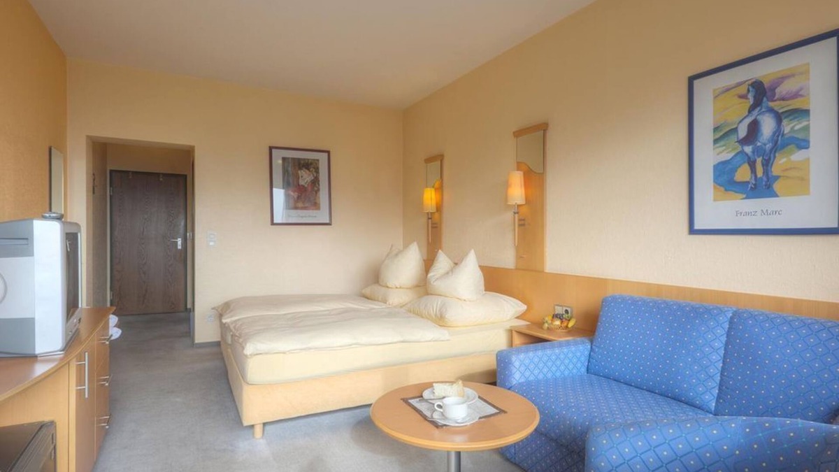 Bollendorf-Pont House | South side with balcony, with view 2-3 nights - Waldhotel Sonnenberg