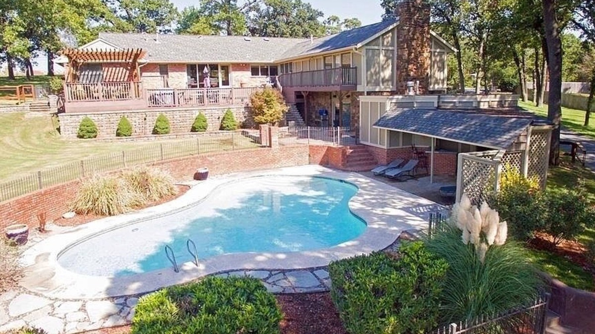 South Tulsa House | South Tulsa Private Gated Oasis