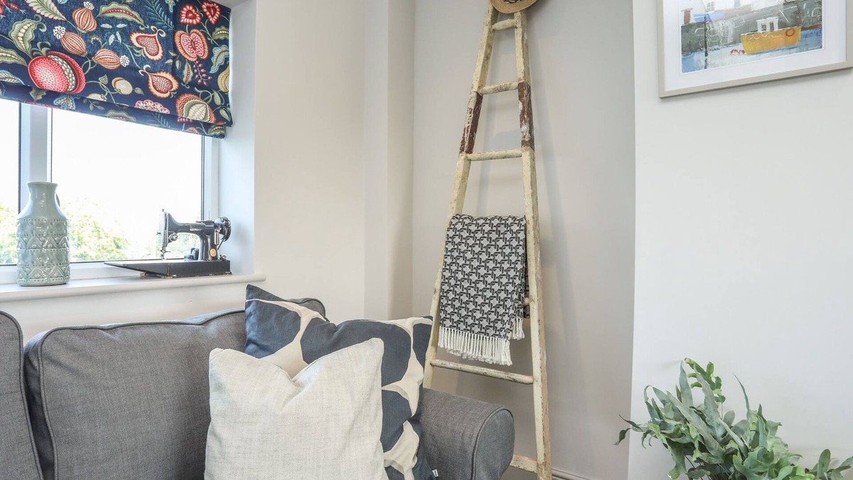 Holyhead Apartment | Southcott Apartment