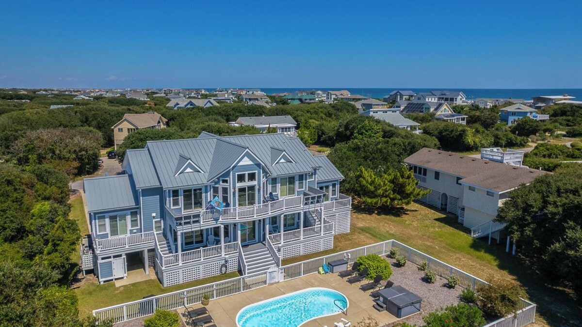 Southern Shores House | Southern Belle 🏖️Gorgeous oceanside 7 BR home w/Private Pool & Elevator🏖️