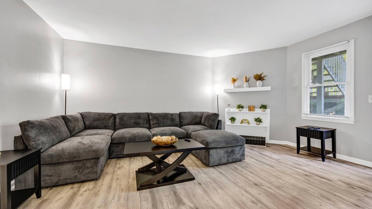 Dentsville Apartment | Southern Comfort: 2BD/2BA near Downtown Columbia