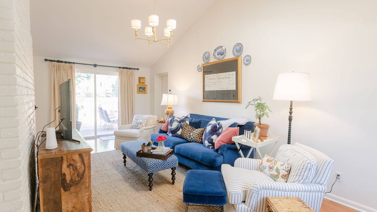Crossgate House | Southern Comfort with Best Location in the City