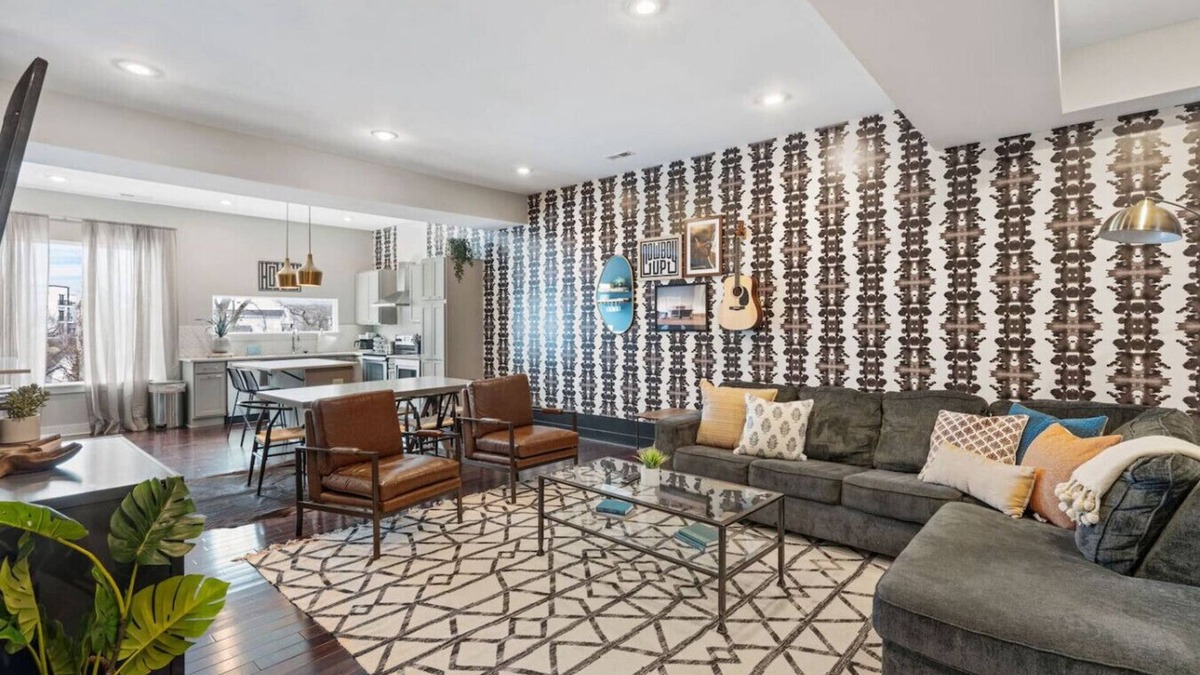 Chestnut Hill Apartment | Southern Oasis- Minutes to DT, Gulch, WeHo & 12S