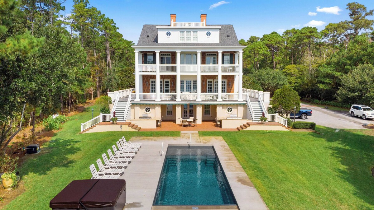 Newport House | Southern Splendor Luxury home, 5 acres, private pool & hot tub, boat dock