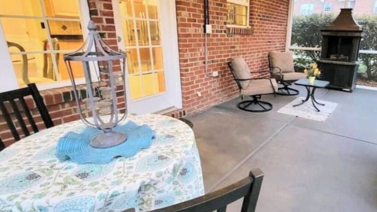 Davidson Apartment | Southern Tradition