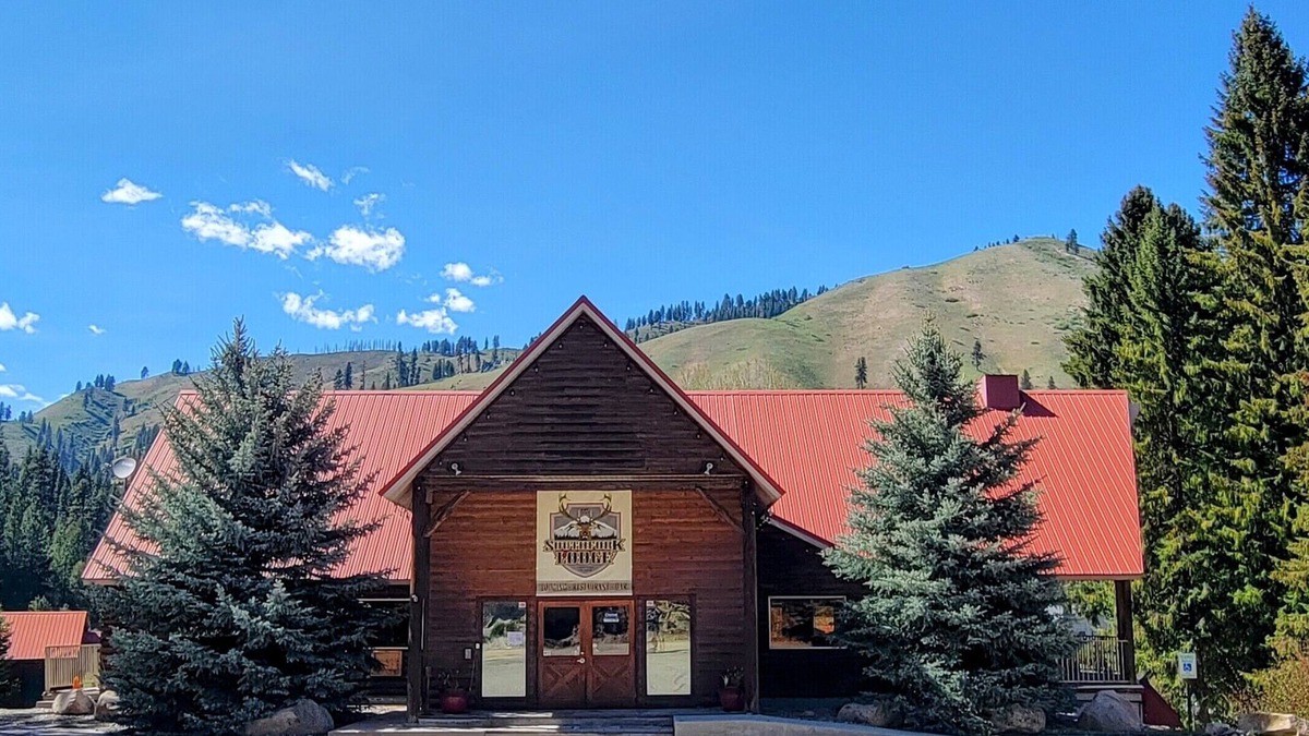 Lowman Hotel | Southfork Lodge - Riverside Inn