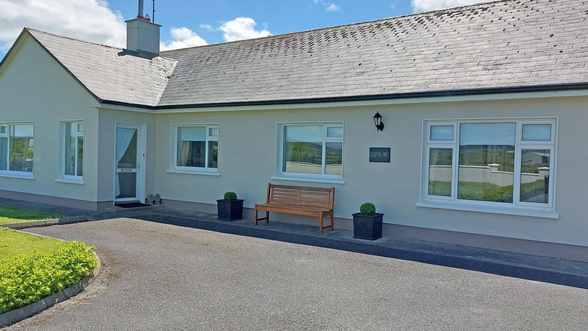 Murroogh House | Southland Holiday Home