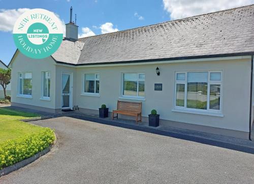 Murroogh House | Southland Holiday Home by Trident Holiday Homes