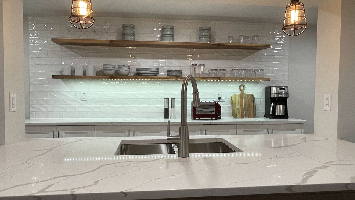 South End Apartment | Southy 1 Bdrm Lower South End Halifax walking distance to downtown/& Ocean