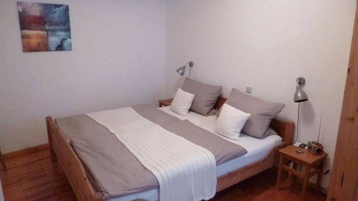 Weisenheim am Berg Bed & Breakfast | Spätlese - Holiday apartment - Alter Winzerhof