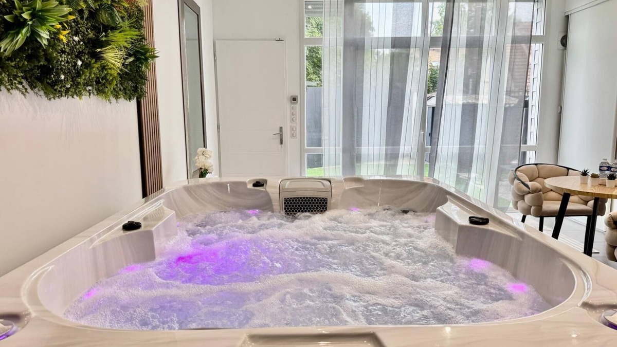 Saint-Leu-la-Foret House | Spa Jacuzzi Nb Spa - Val-d'Oise - Paris