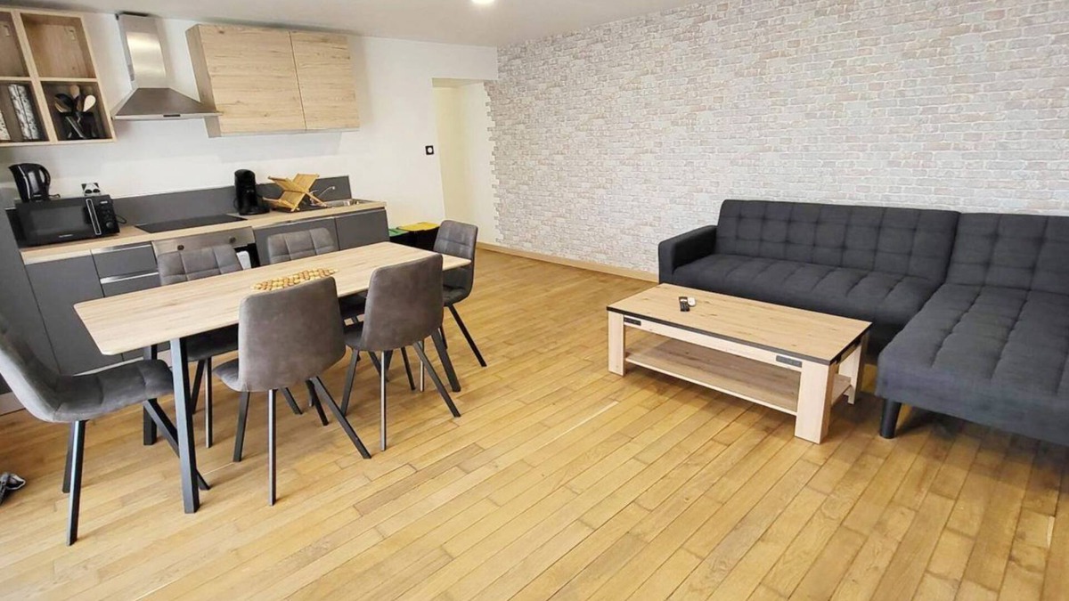 Echenoz-le-Sec Apartment | Spa with whirlpool bath