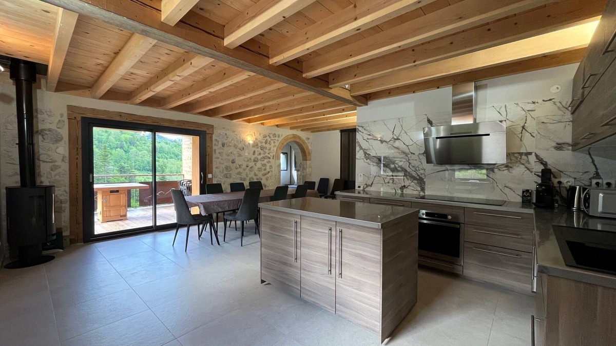 Saint-Pierre-de-Chartreuse House | Spacious and characterful house entirely renovated