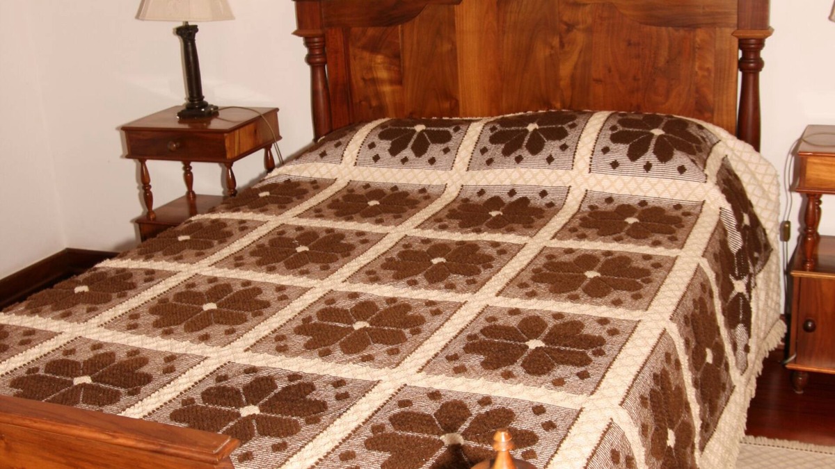 Praia da Vitoria House | Space suitable for families, with gardens, vegetables and seasonal fruit