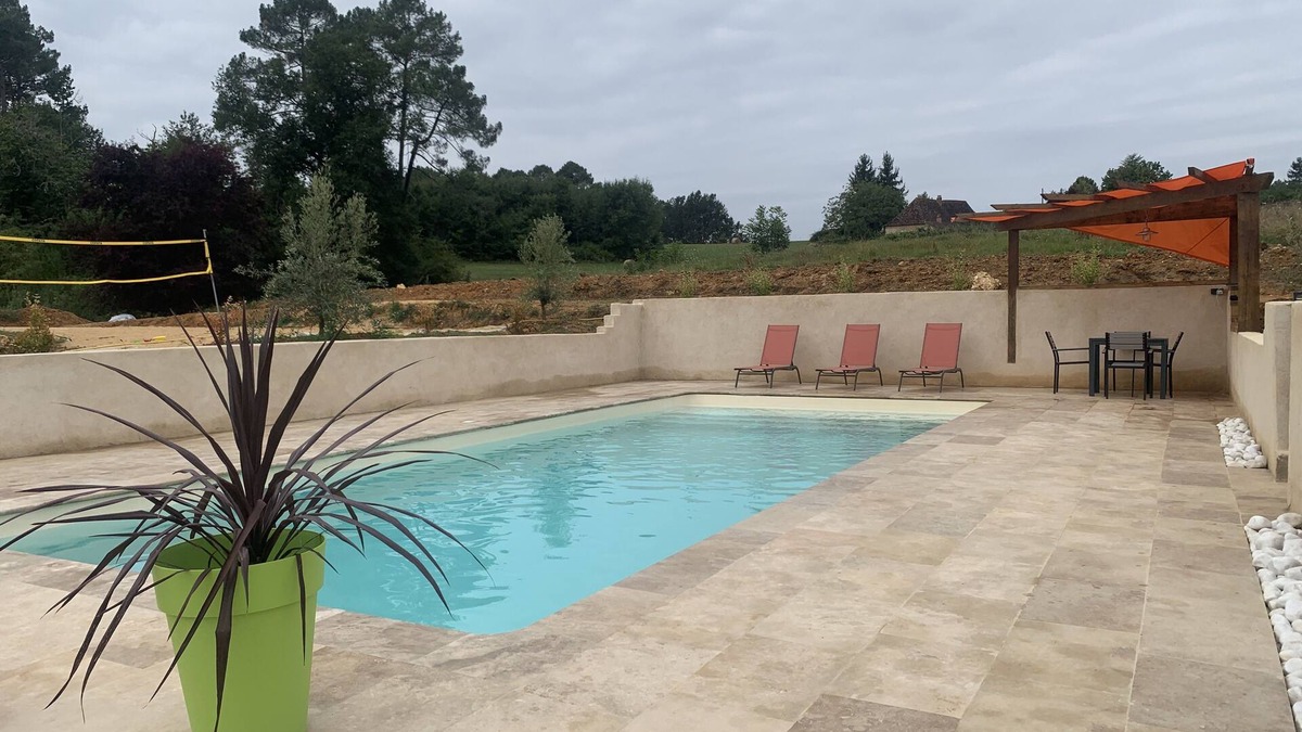 Lunas Other | Spacious Renovated Farmhouse with Swimming Pool - Sleeps 14
