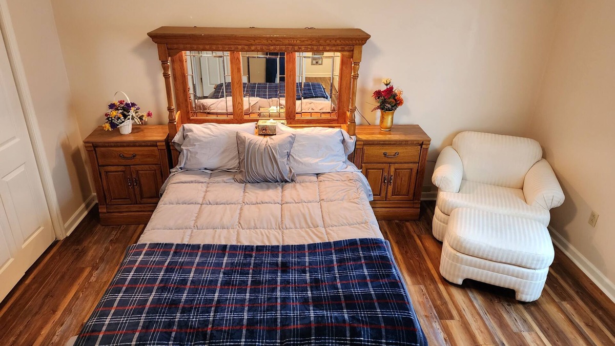 Greene County Apartment | Spacious 1,500 Sqft 3B/2B Close to Tusculum, Greeneville, and Jonesborough.