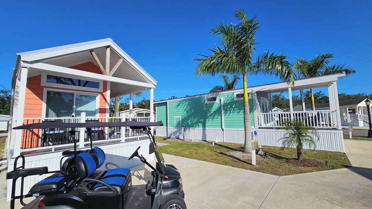 Kissimmee House | SPACIOUS 1 BEDROOM HOUSE IN DISNEY AREA 5 STAR RATED MILL CREEK RESORT 2753
