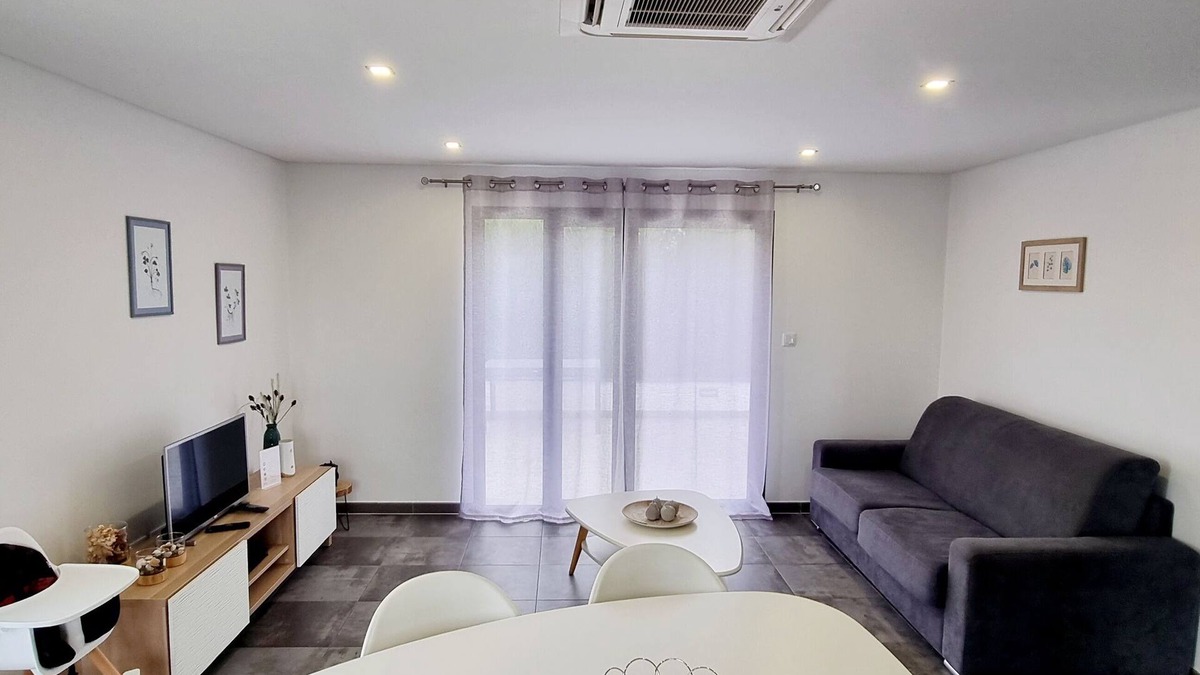 Bomfim House | Spacious 1-bedroom house with WiFi and AC in enchanting Viseu