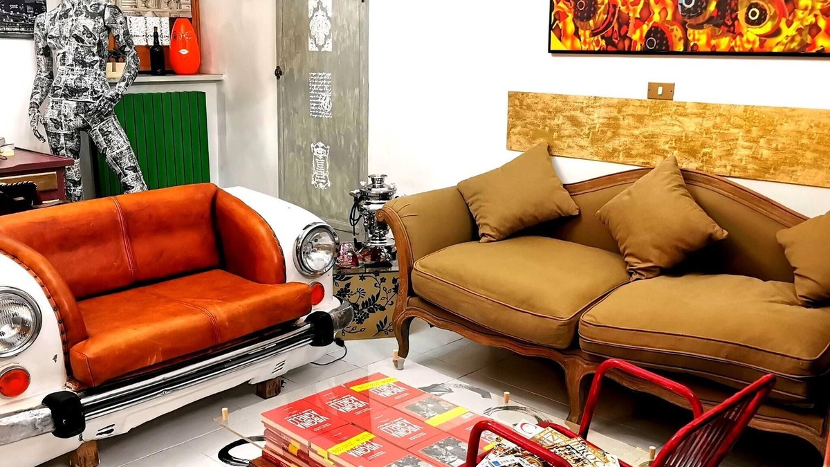Caiazzo Apartment | Spacious 150sqm Art Apartment, 2 Baths, up to 6 Guests – Walk to Pepe in Grani