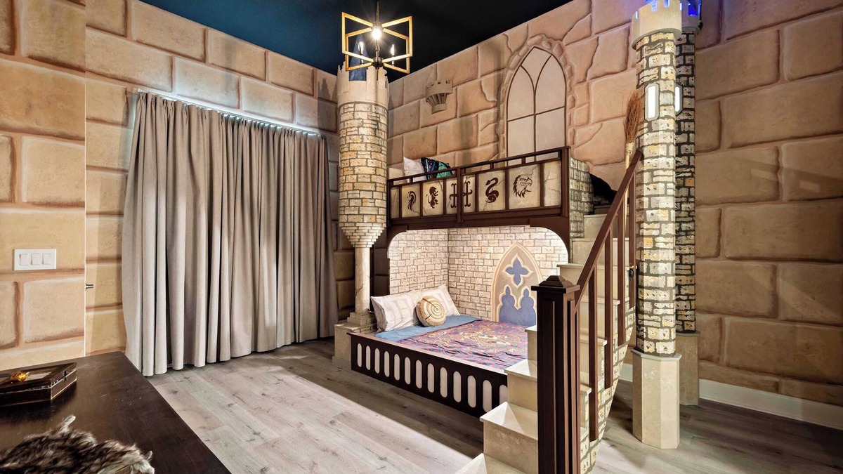 Kissimmee House | Spacious 15BR Villa w/Pool, Spa & Games Near Disney
