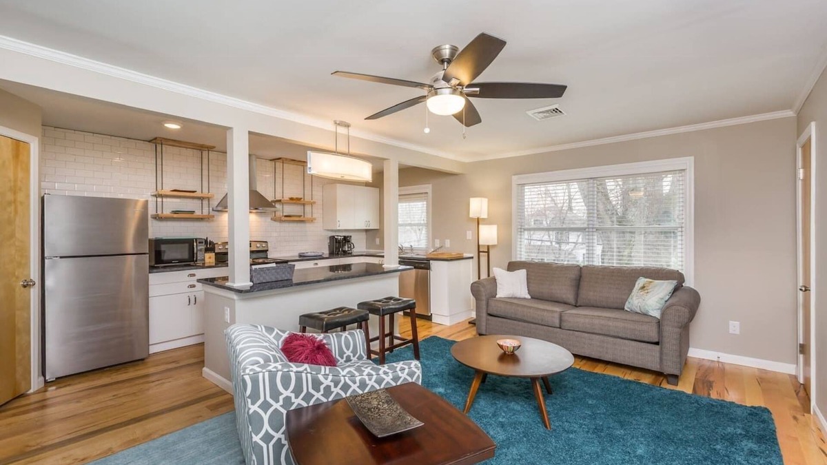 Winston - Salem Apartment | Spacious 1BR w/KING Bed Near Hospital & Downtown