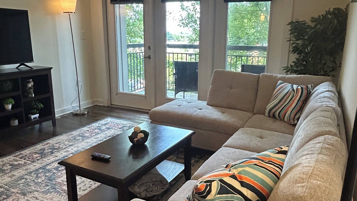 Charlotte Apartment | Spacious 2-Bedroom Apt, 5 minutes to Uptown