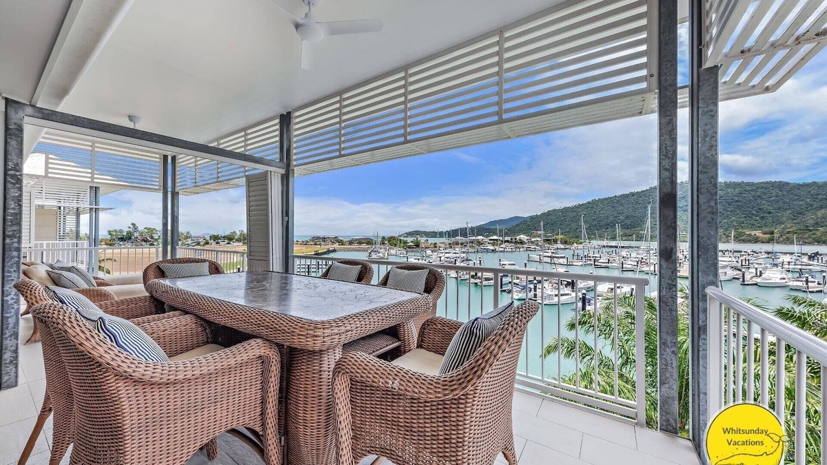 Airlie Beach Apartment | Spacious 2 bedroom Whitsunday Waterfront Penthouse