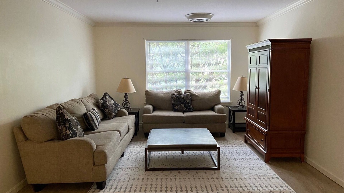 Williamstown Apartment | Spacious 2-bedroom apartment located in downtown Williamstown.