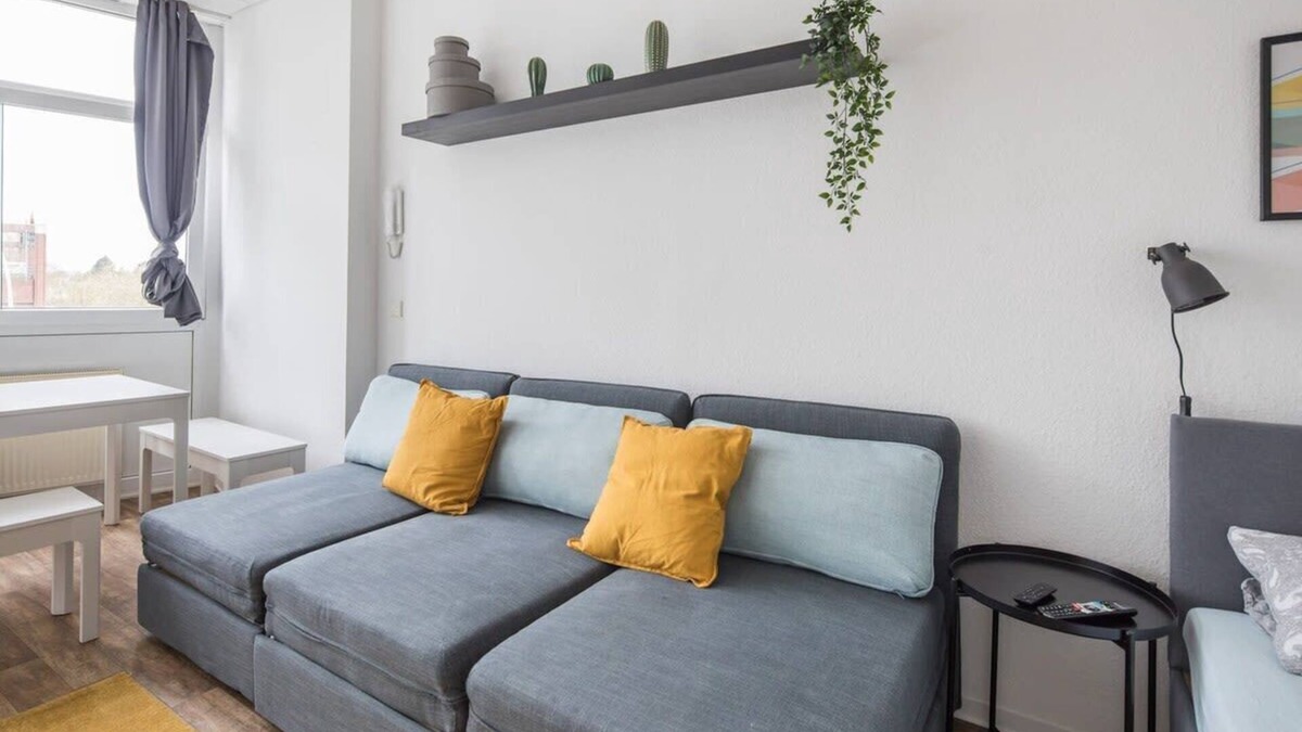 Eidelstedt Apartment | Spacious 2 BR Apartment Hamburg