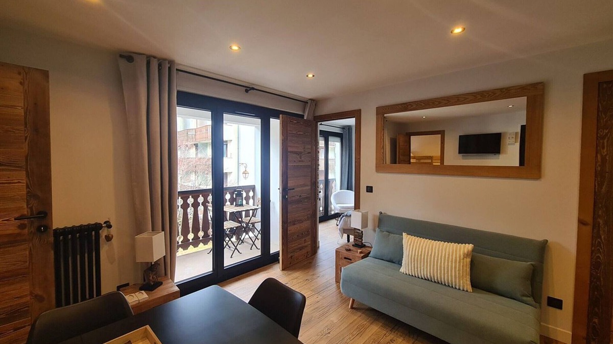 Les Carroz-d'Araches Apartment | Spacious 2-Room Apartment for 5 in Village Center, Near Slopes