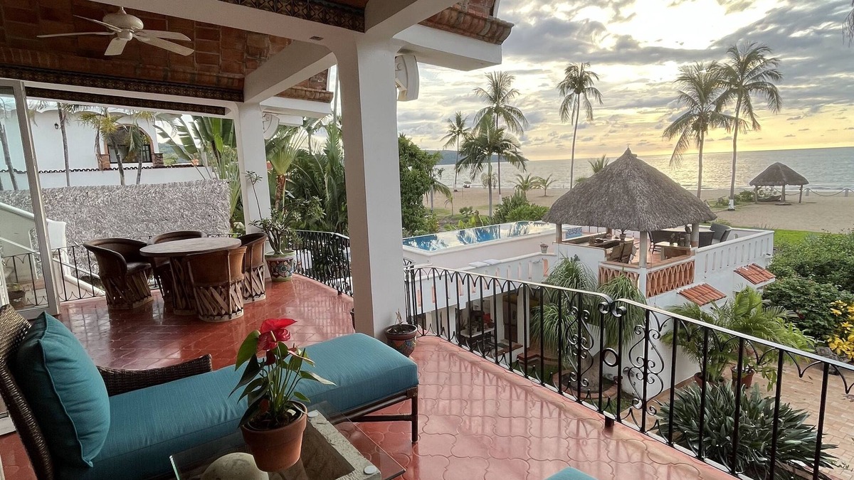 Puerto Vallarta Apartment | Spacious 2 bedroom oceanfront apartment